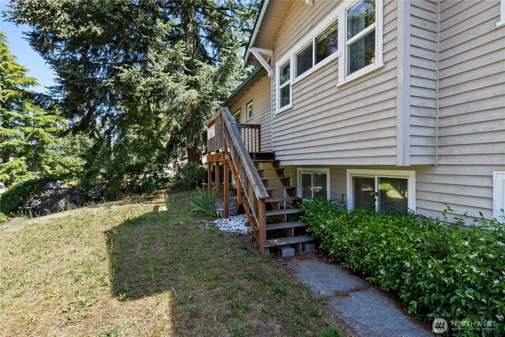 Property photo for 9880 Fredrickson Road Nw, Bremerton photo 3