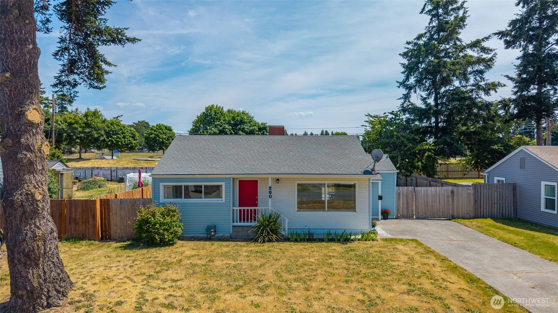 Property photo for 260 Se Glencoe Street, Oak Harbor