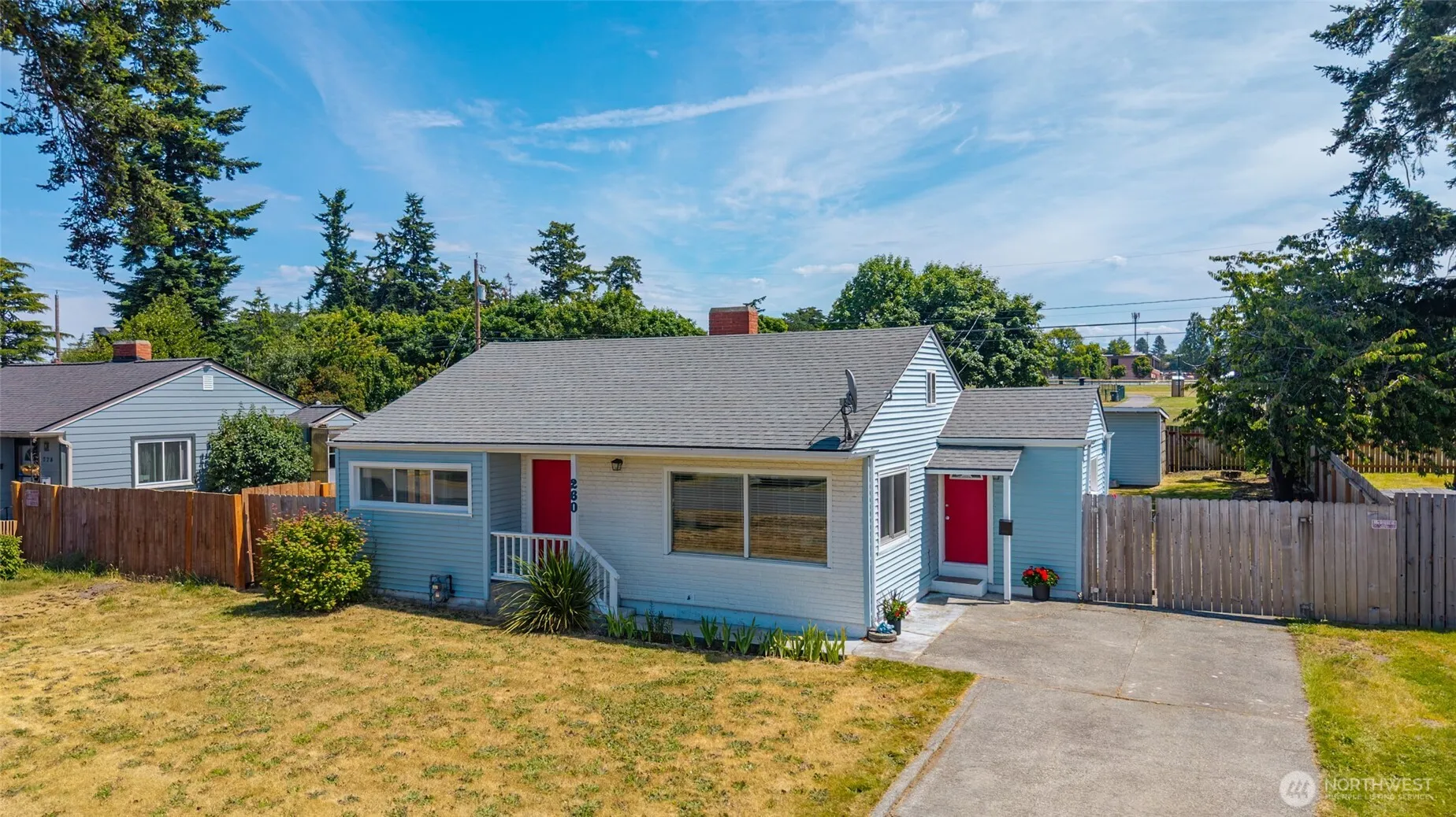 Property photo for 260 Se Glencoe Street, Oak Harbor photo 2