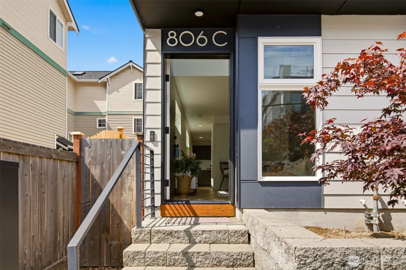 Property photo for 806 Nw 50th Street #c, Seattle