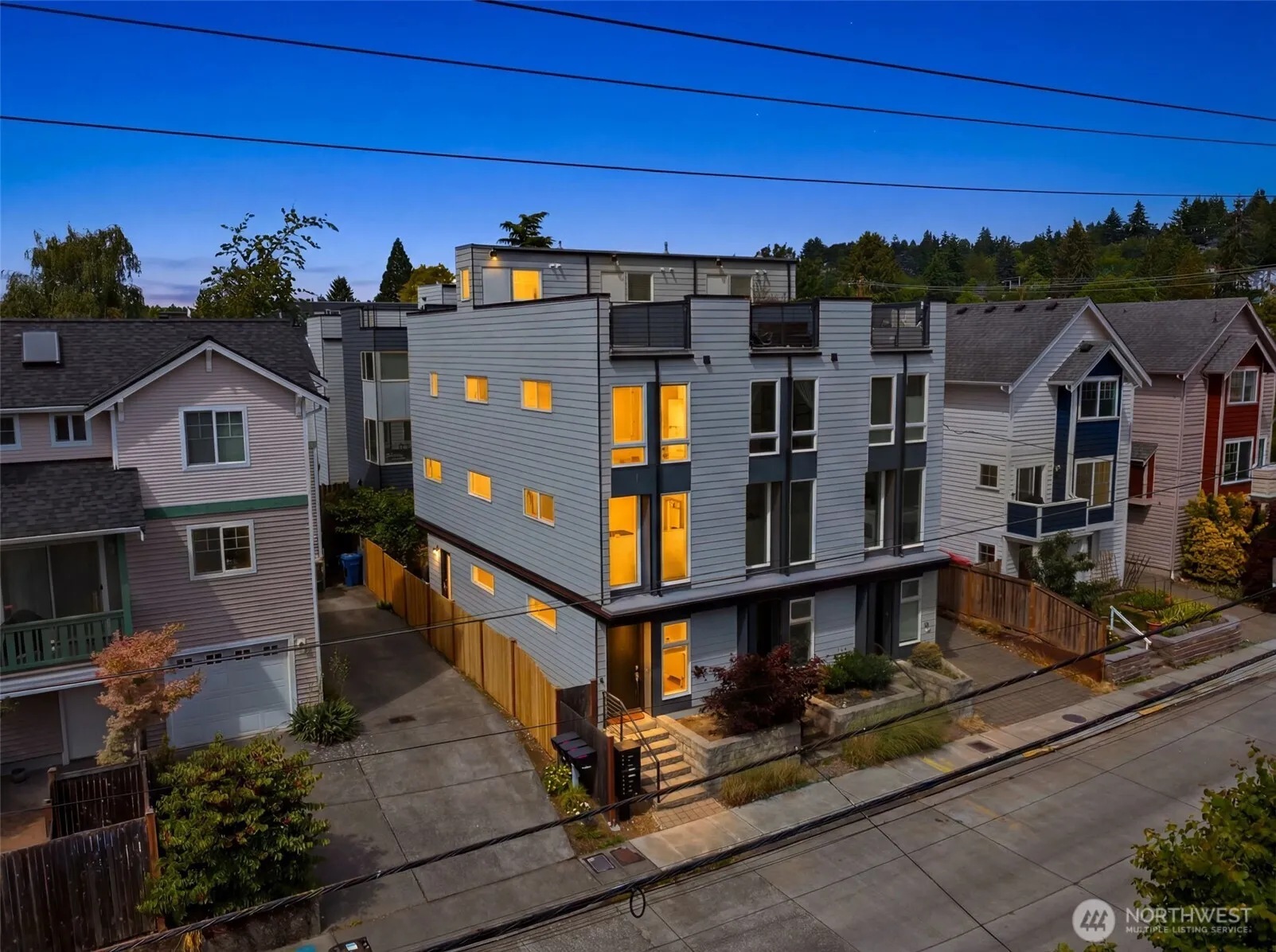 Property photo for 806 Nw 50th Street #c, Seattle photo 2