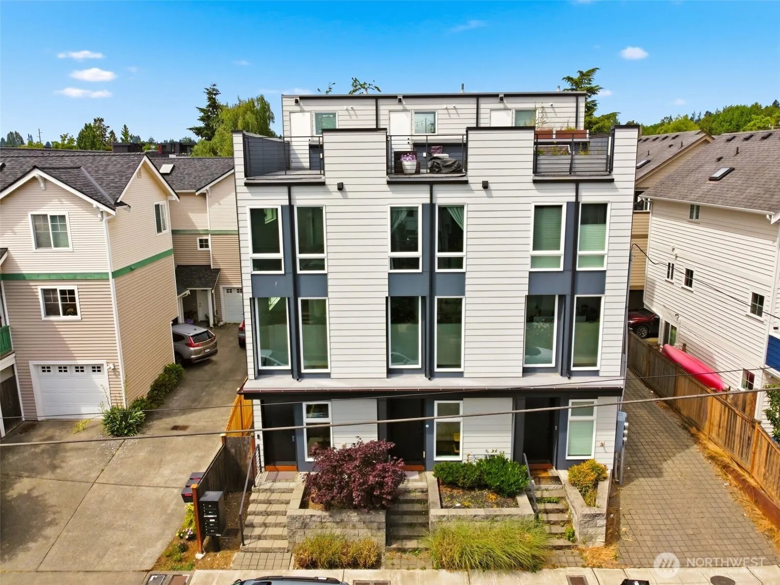 Property photo for 806 Nw 50th Street #c, Seattle photo 3