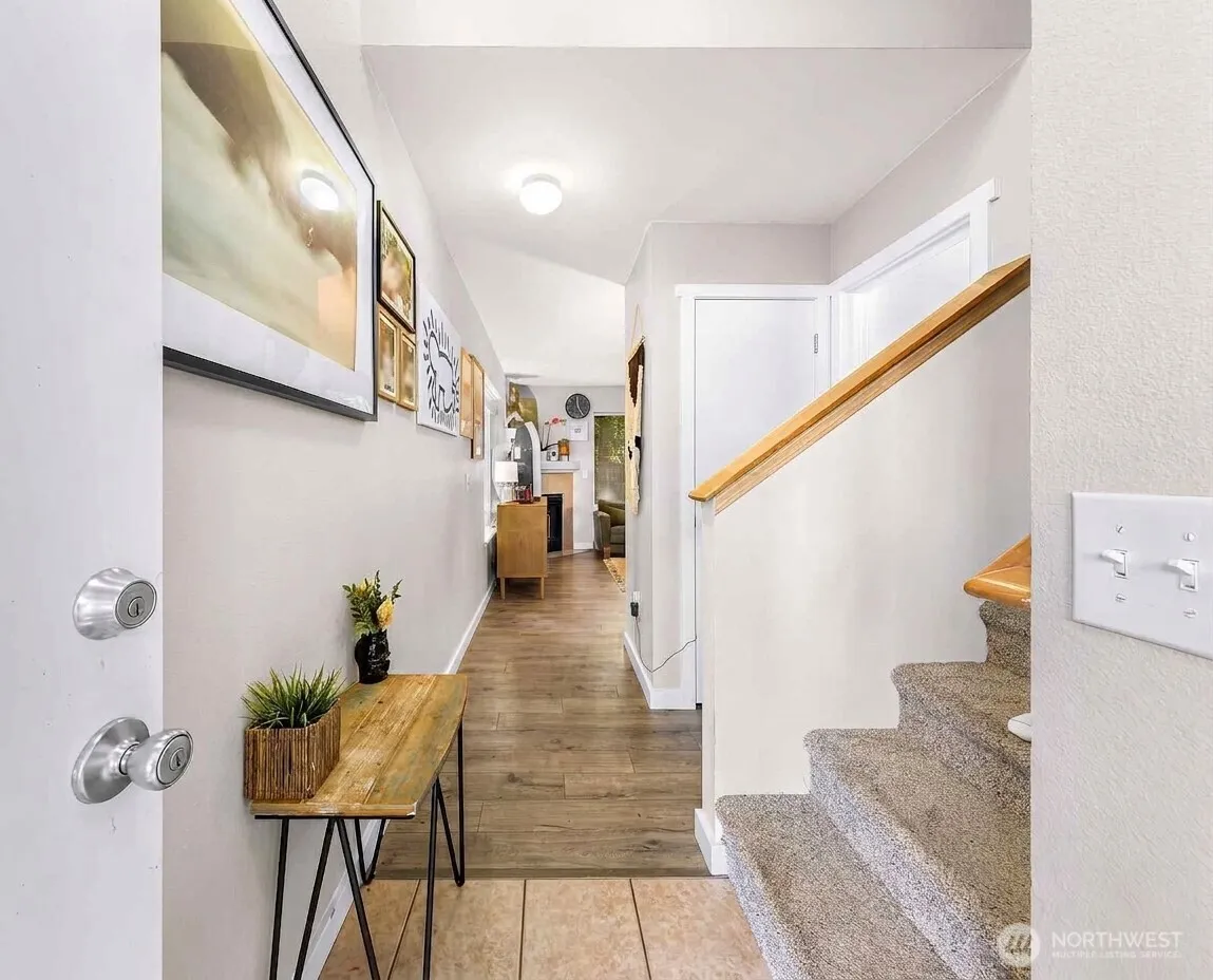 Property photo for 18010 31st Avenue Ne, Arlington photo 2