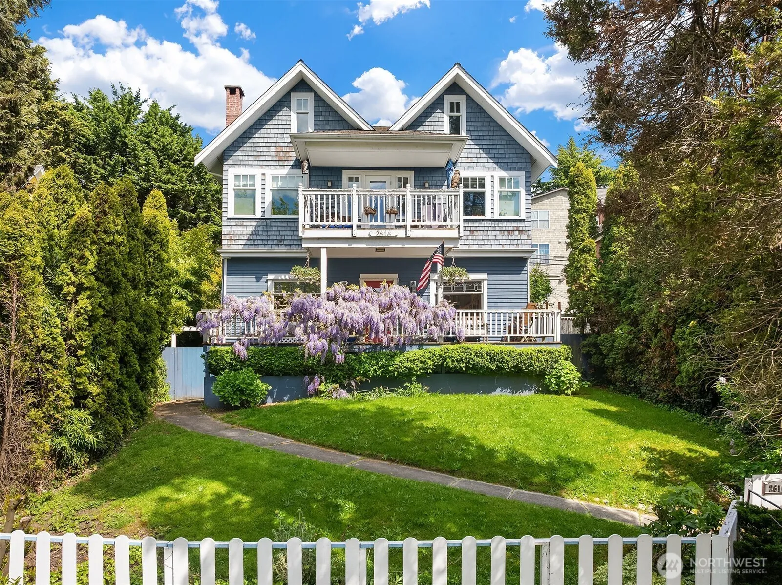Property photo for 2616 Franklin Avenue E, Seattle
