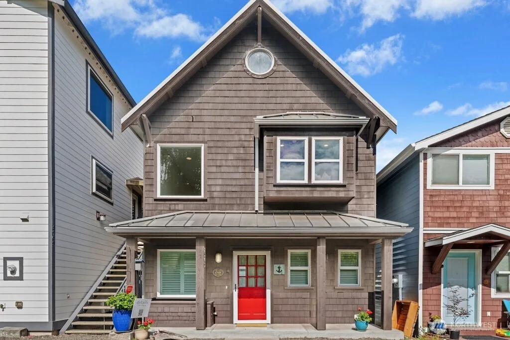 Property photo for 2707 Day Island Blvd W, University Place