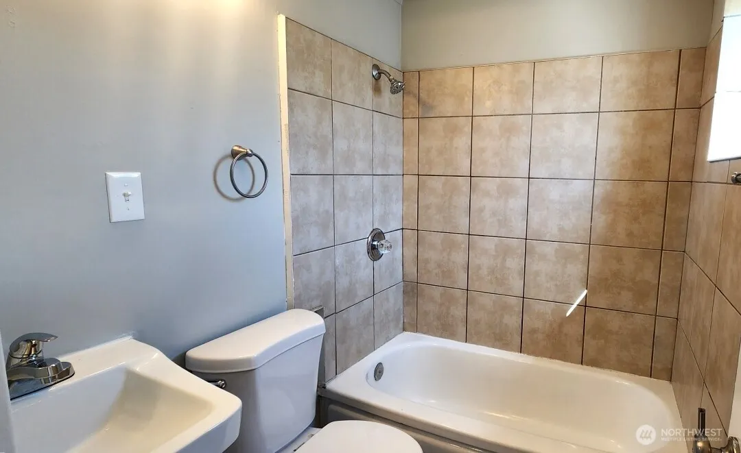 Property photo for 124 W Shoshone Street, Pasco photo 4