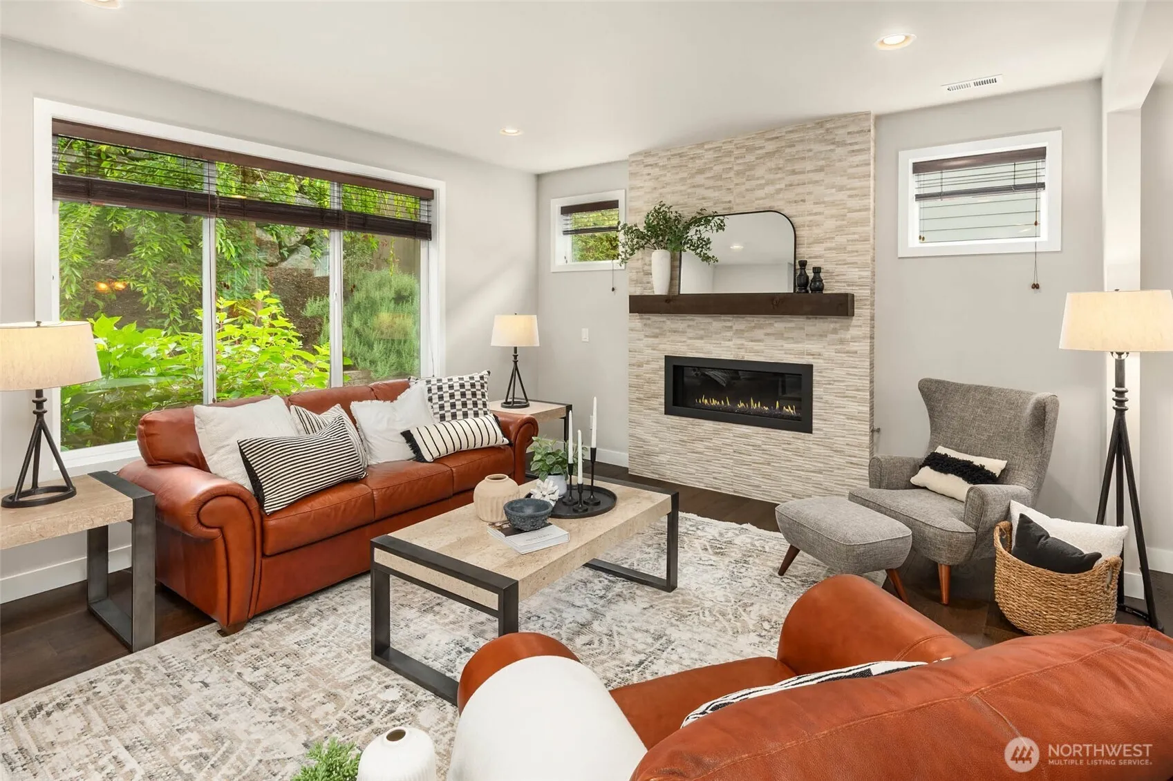 Property photo for 13530 Ne 128th Place, Kirkland photo 3