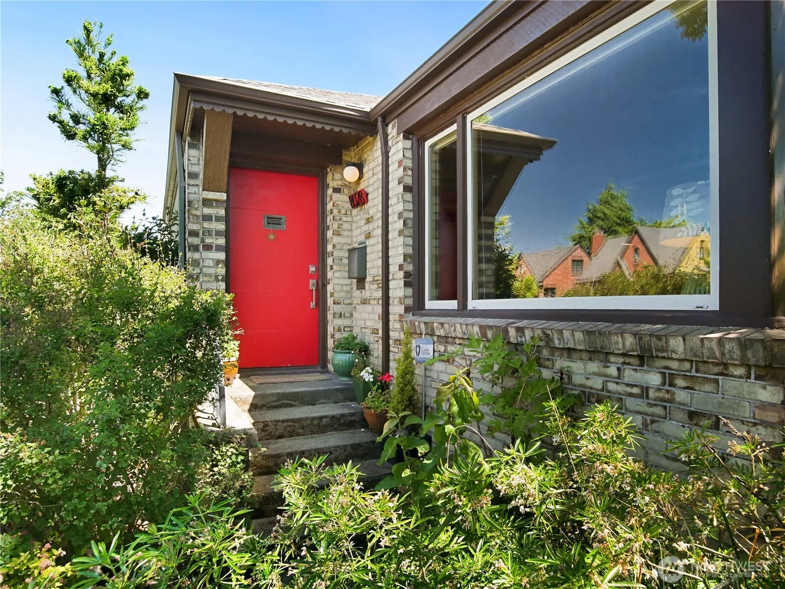 Property photo for 8028 23rd Avenue Nw, Seattle photo 2