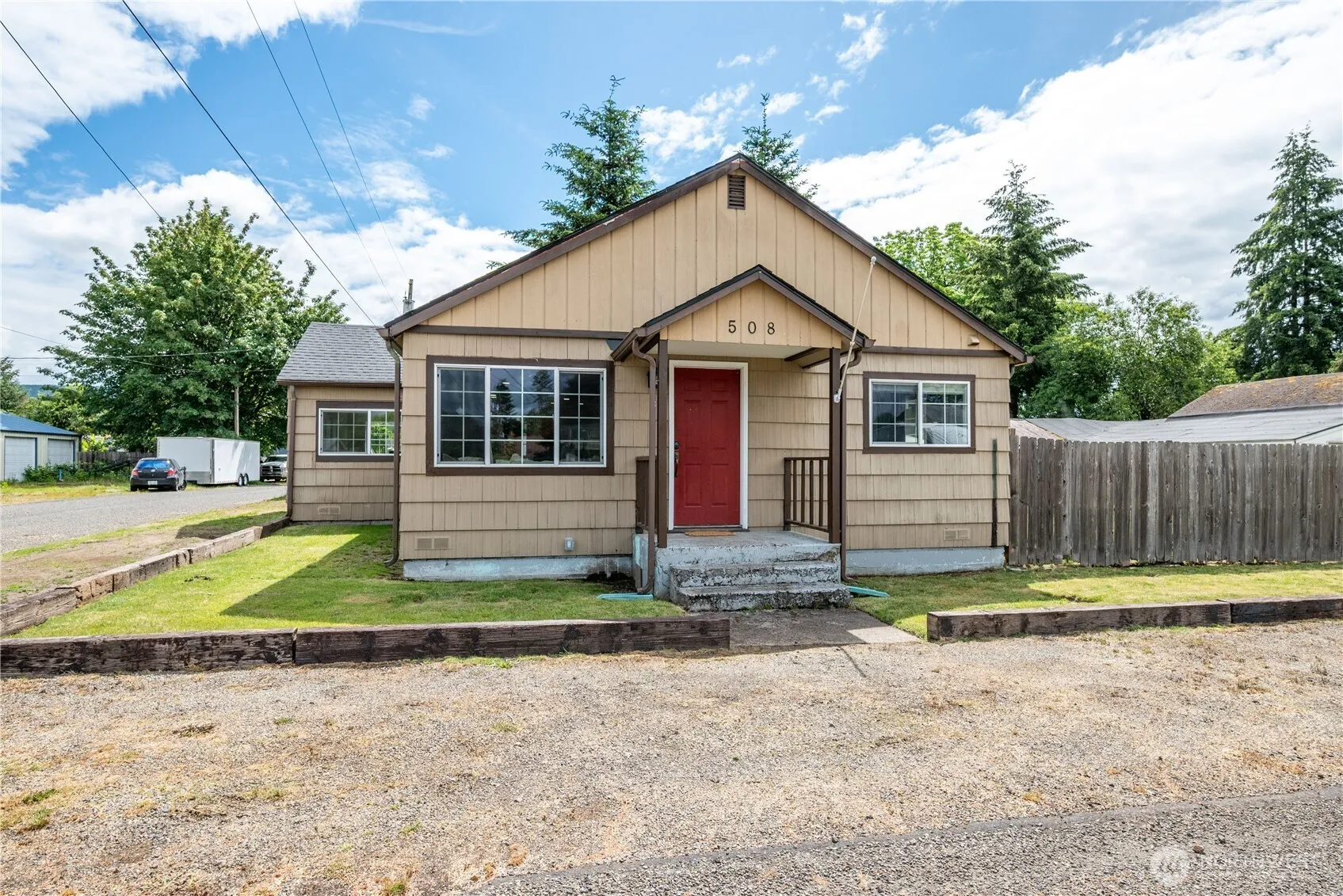 Property photo for 508 4th Avenue Sw, Castle Rock