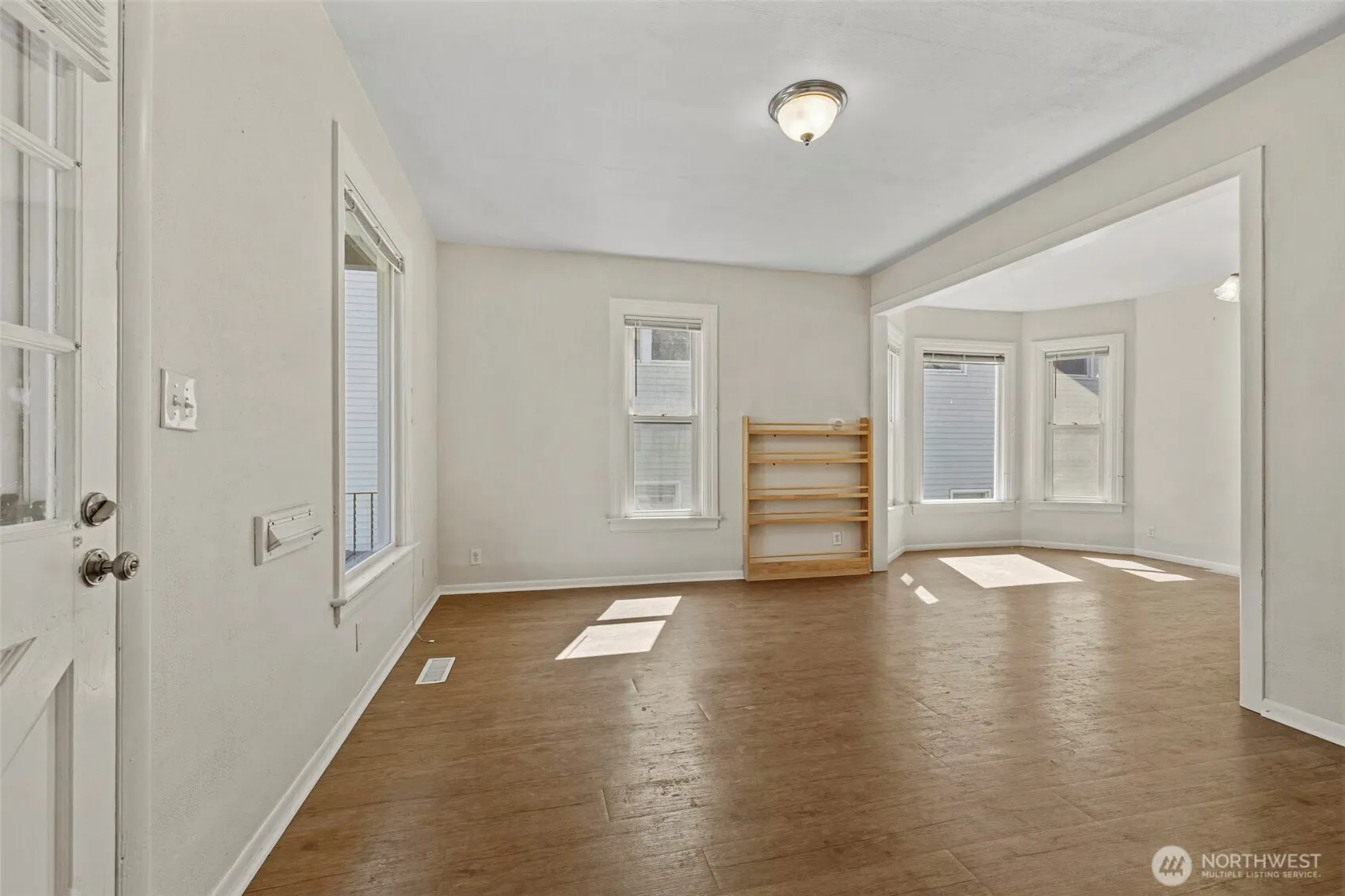 Property photo for 2407 Nw 60th Street, Seattle photo 4