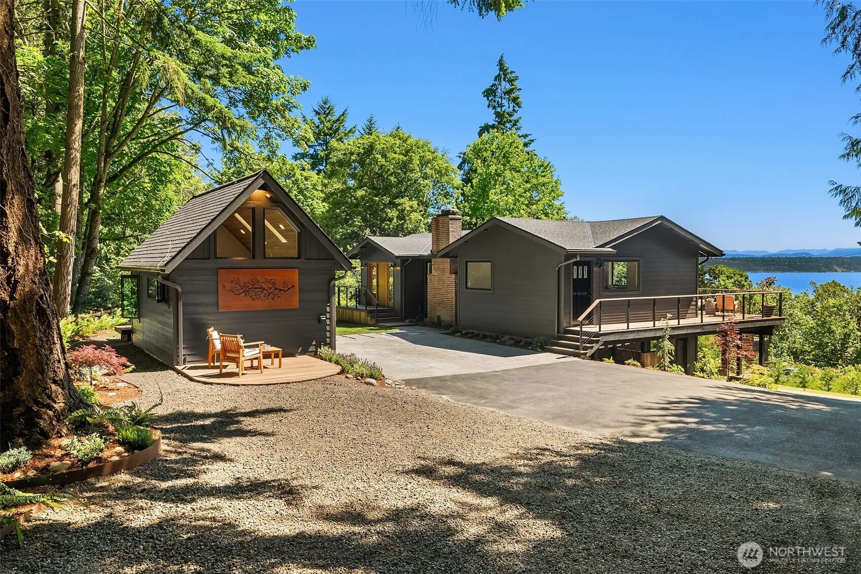 Property photo for 10014 Sw 122nd Place, Vashon photo 2