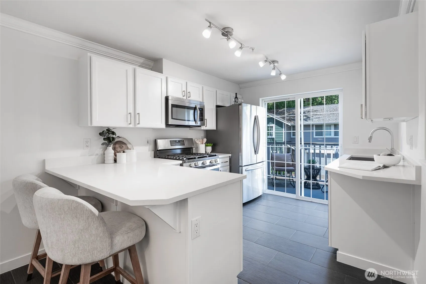 Property photo for 14534 12th Avenue Ne, Shoreline