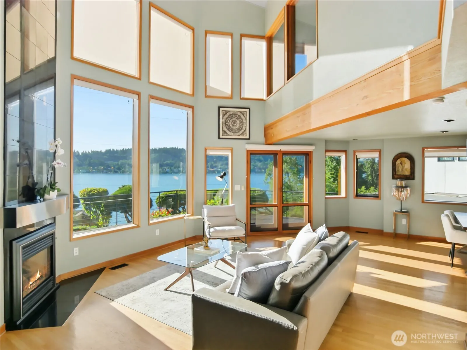 Property photo for 3310 Lake Washington Boulevard N, Renton photo 2