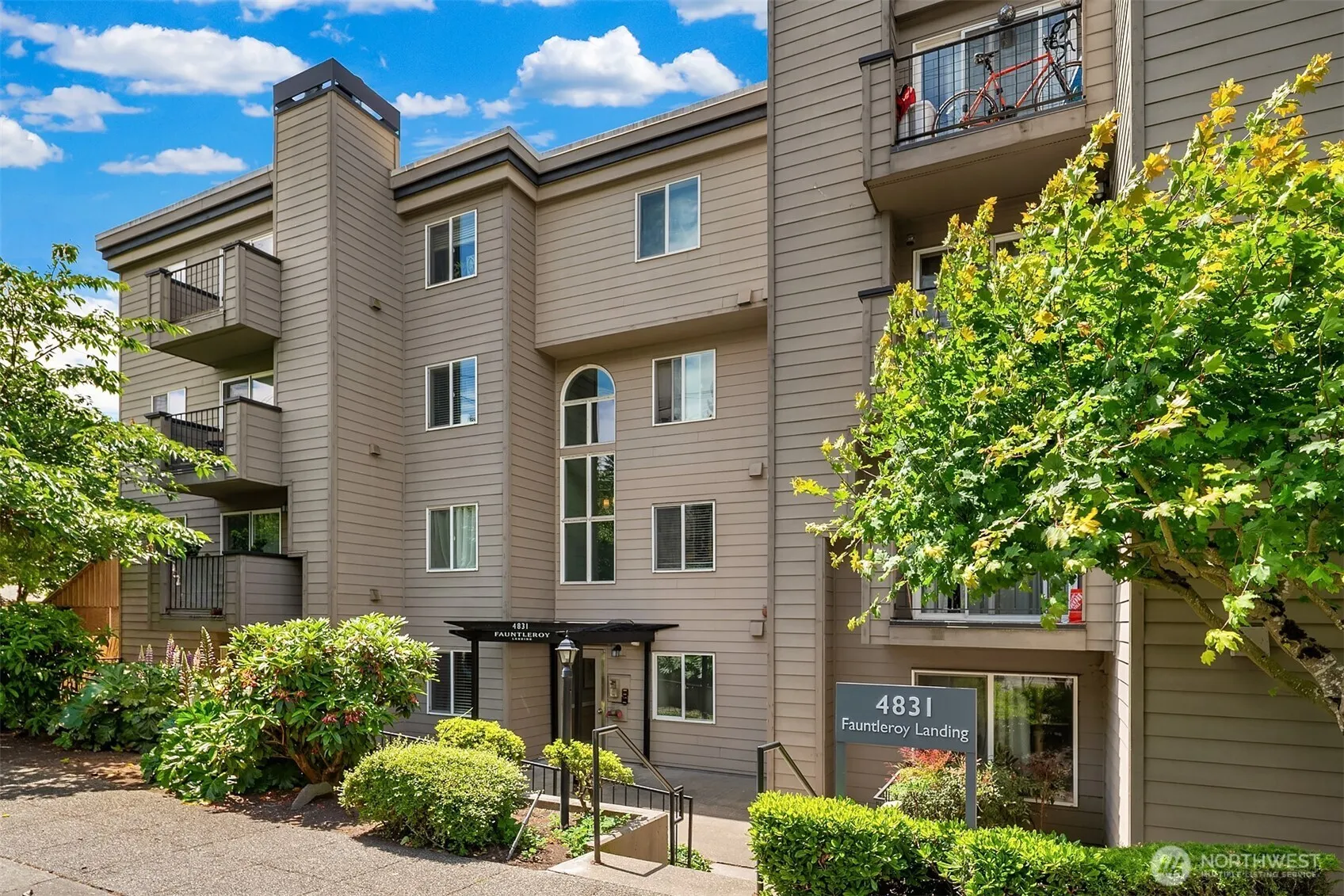 Property photo for 4831 Fauntleroy Way Sw #305, Seattle