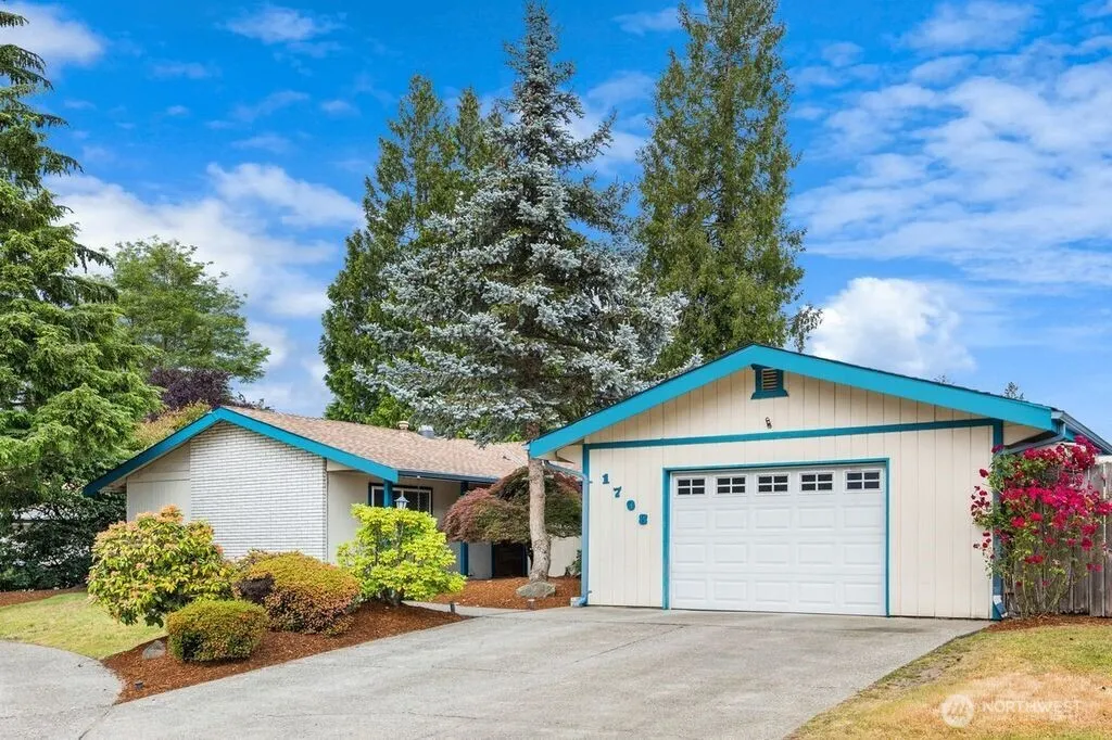 Property photo for 1708 Monterey Court Ne, Renton