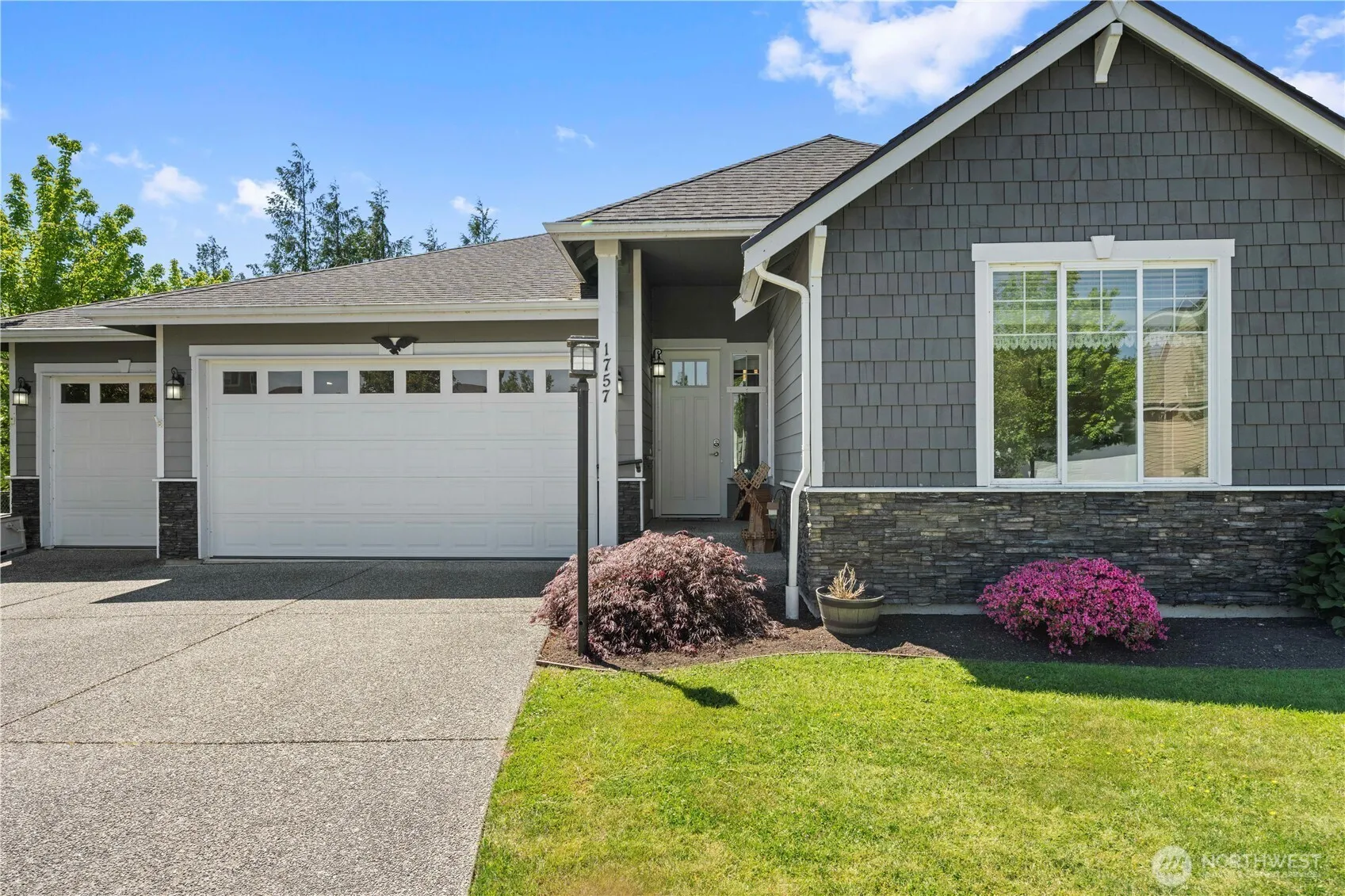Property photo for 1757 Hillcrest Loop, Mount Vernon photo 5