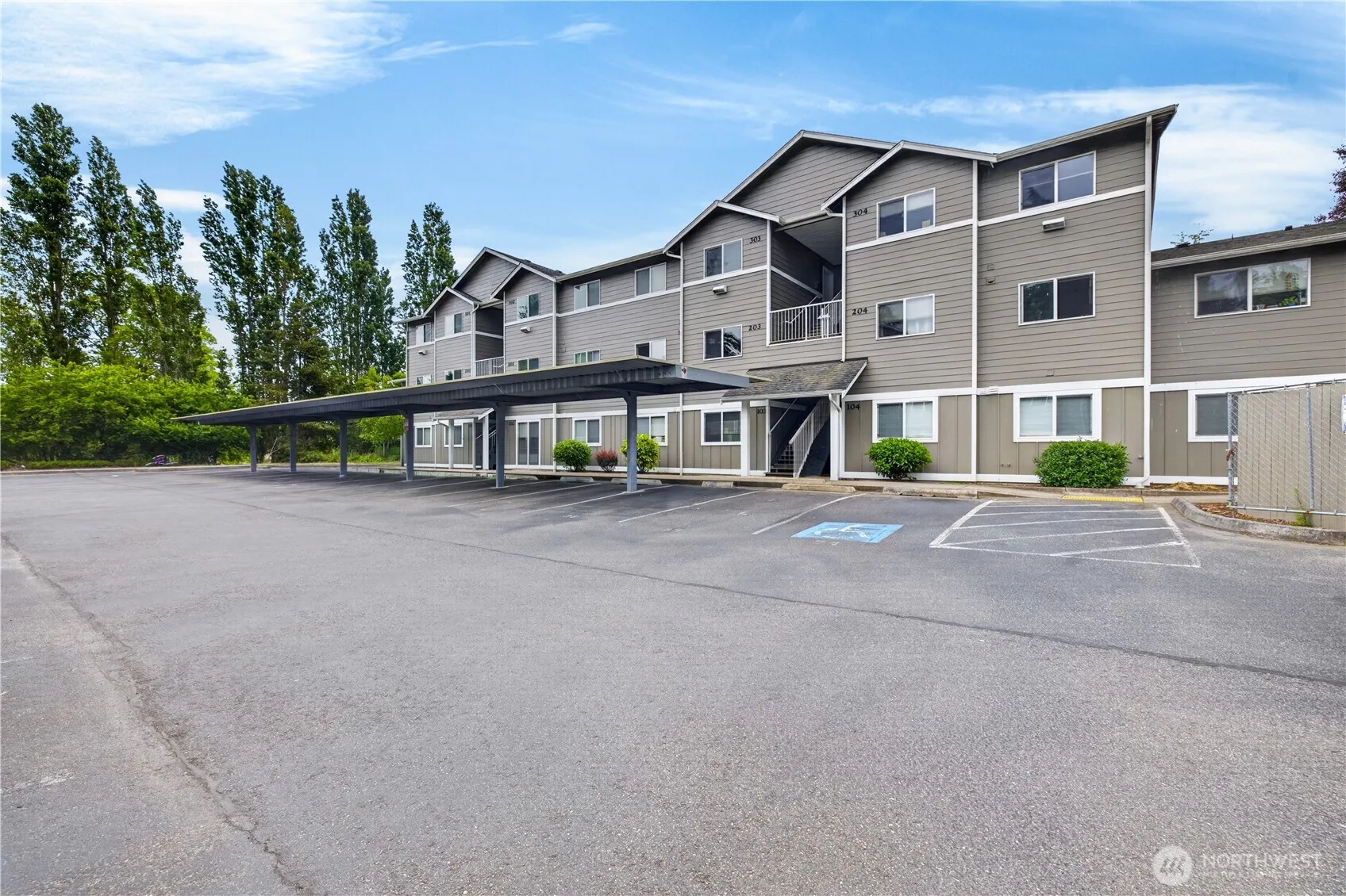 Property photo for 1670 Sw Mulberry Drive #b302, Oak Harbor