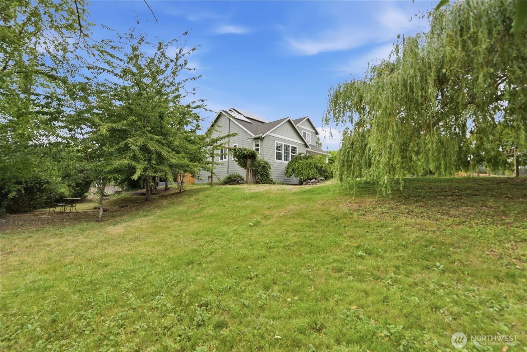 Property photo for 2484 Soundview Drive Ne, Bainbridge Island photo 4