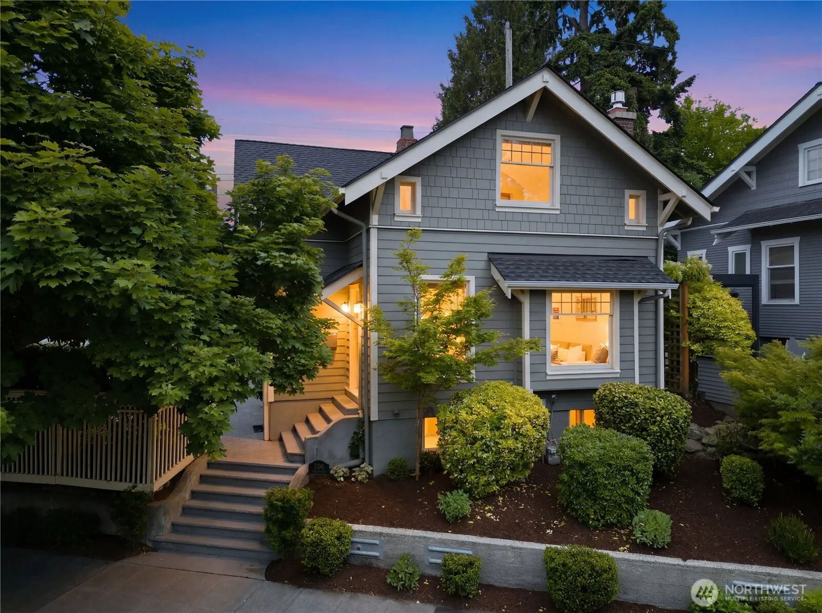 Property photo for 2412 2nd Avenue W, Seattle