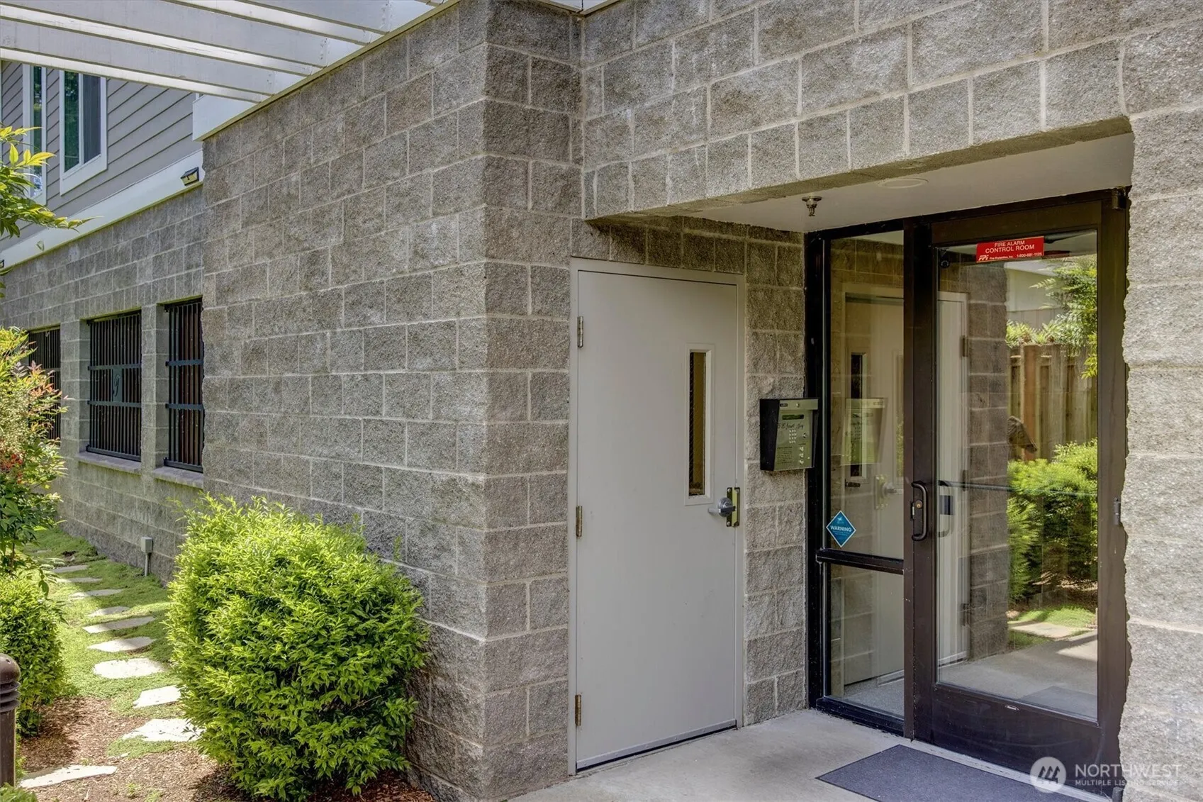 Property photo for 275 E Sunset Way #1a, Issaquah photo 5