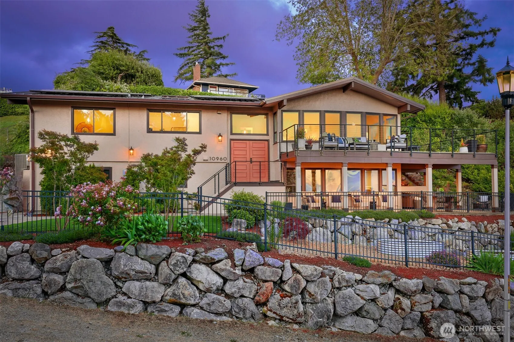 Property photo for 10960 39th Avenue Sw, Seattle