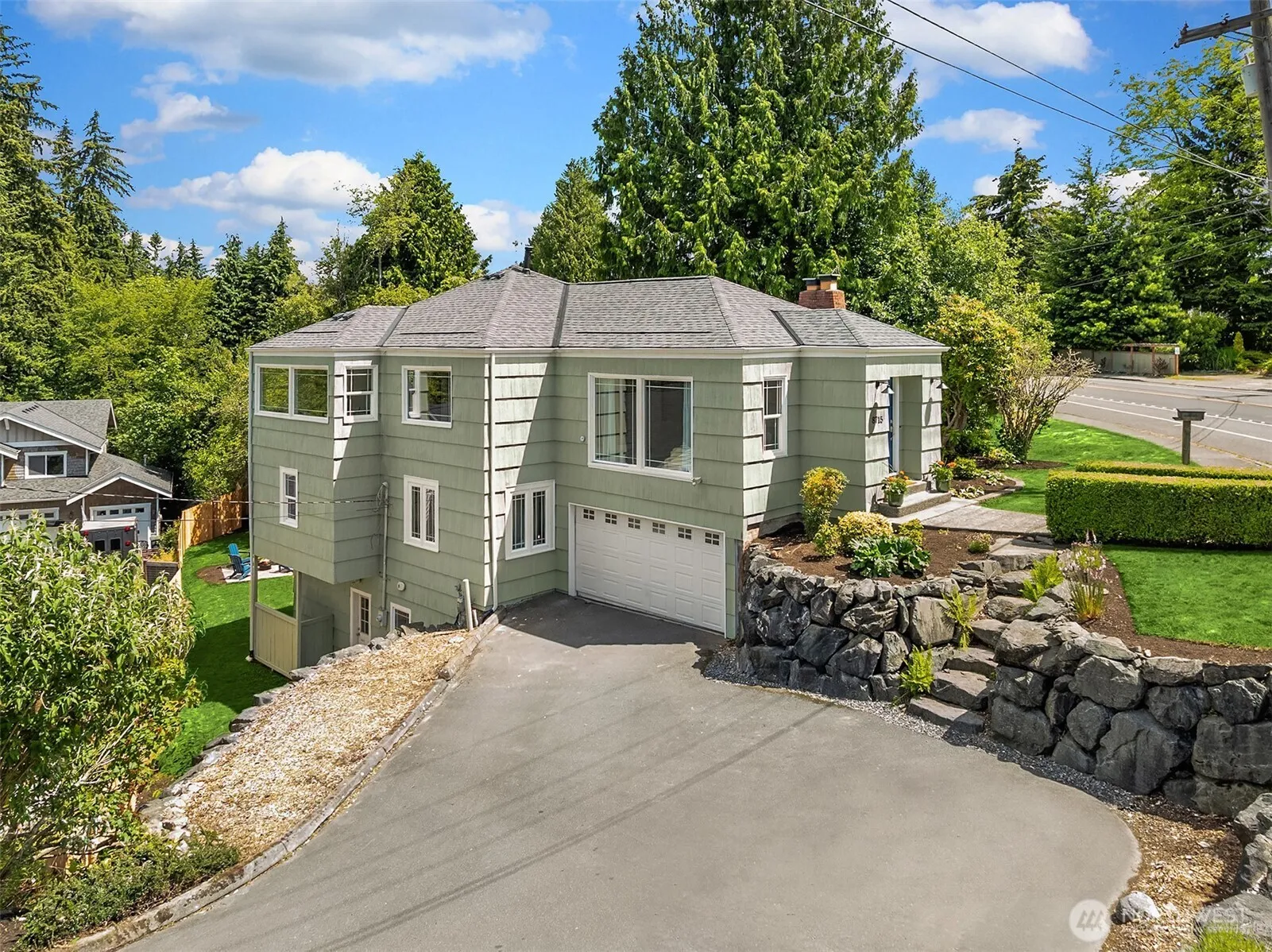 Property photo for 8715 Bowdoin Way, Edmonds