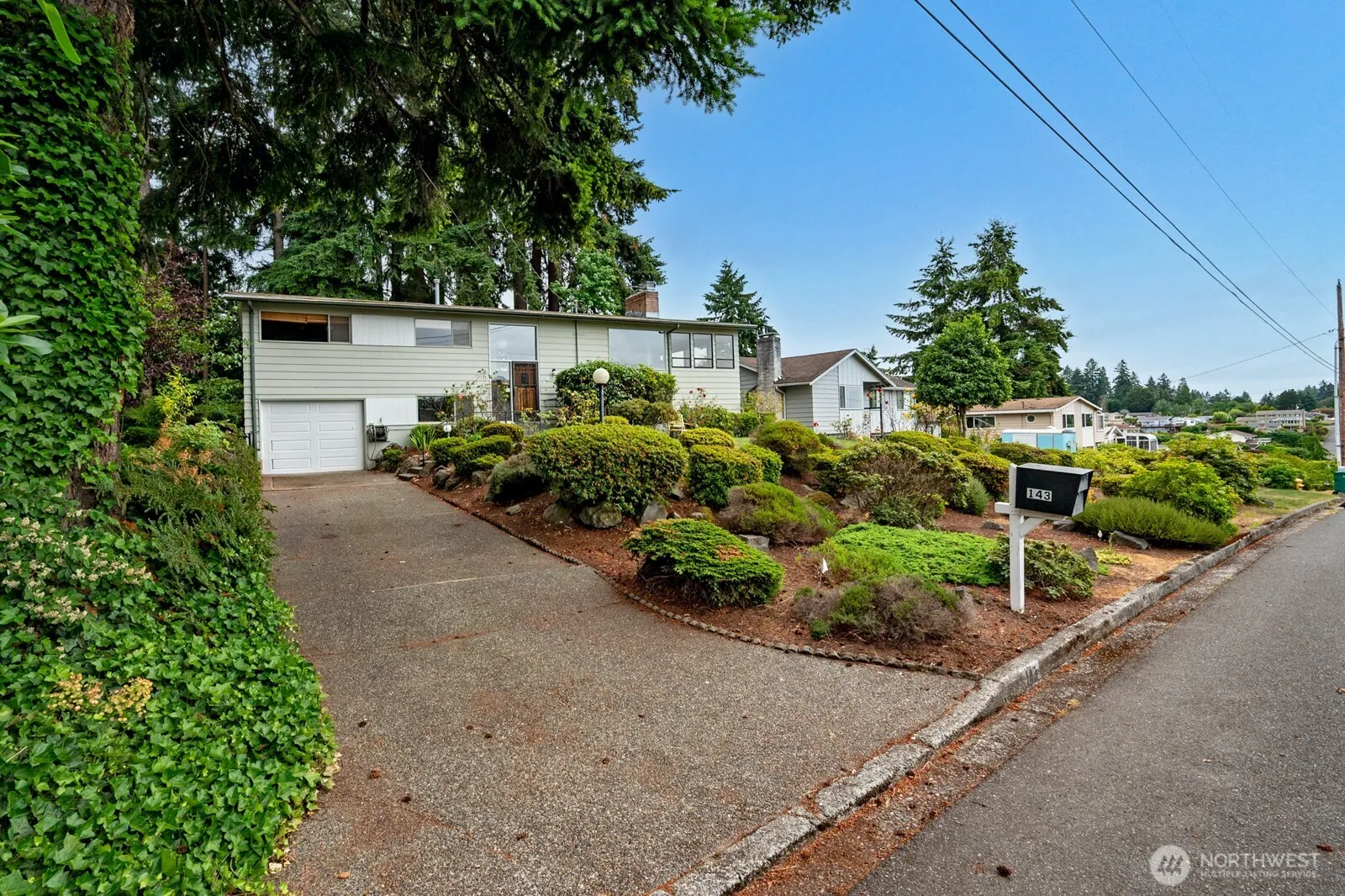 Property photo for 143 S 297th Place, Federal Way
