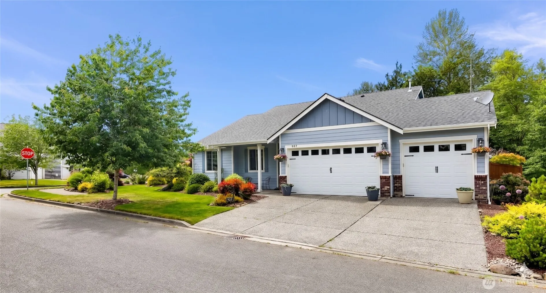 Property photo for 927 Clearwater Court, Mount Vernon photo 2