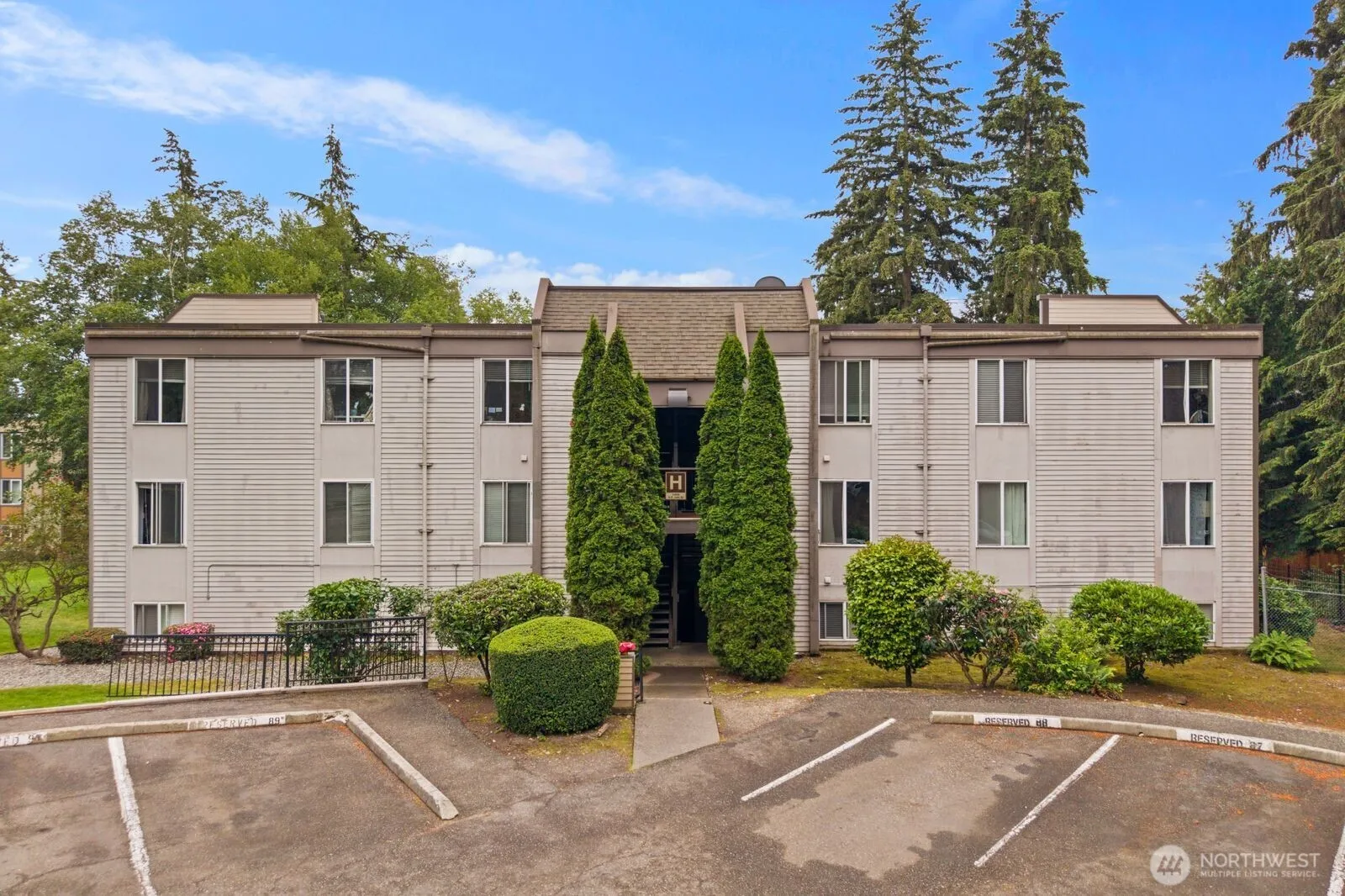 Property photo for 14605 Ne 34th Street #h12, Bellevue