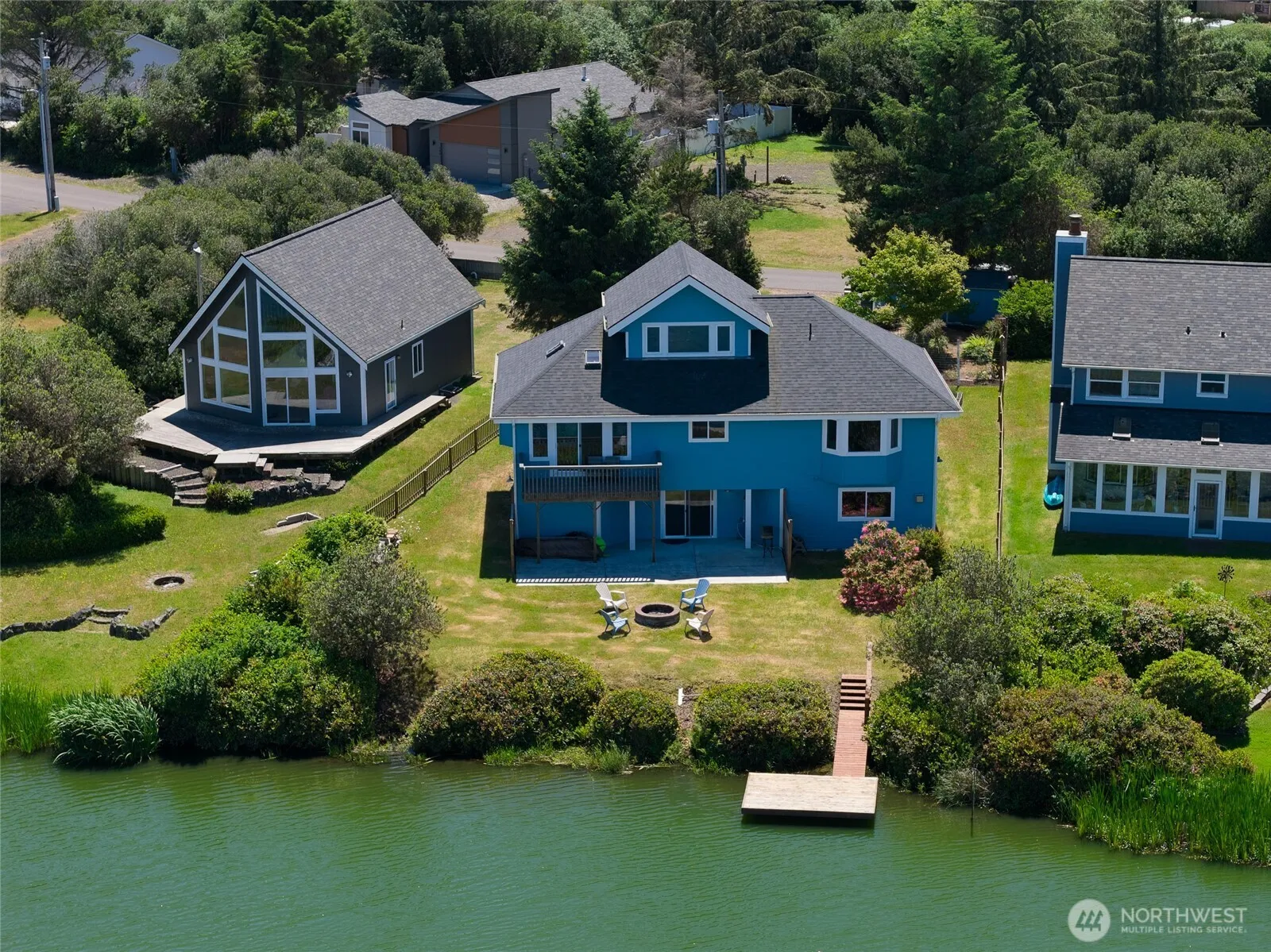 Property photo for 142 Sea Breeze Se, Ocean Shores