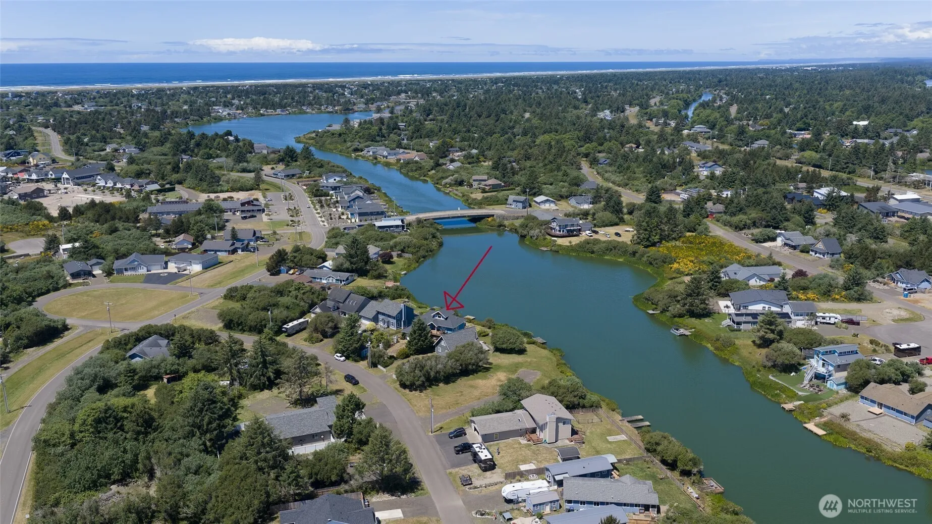 Property photo for 142 Sea Breeze Se, Ocean Shores photo 4