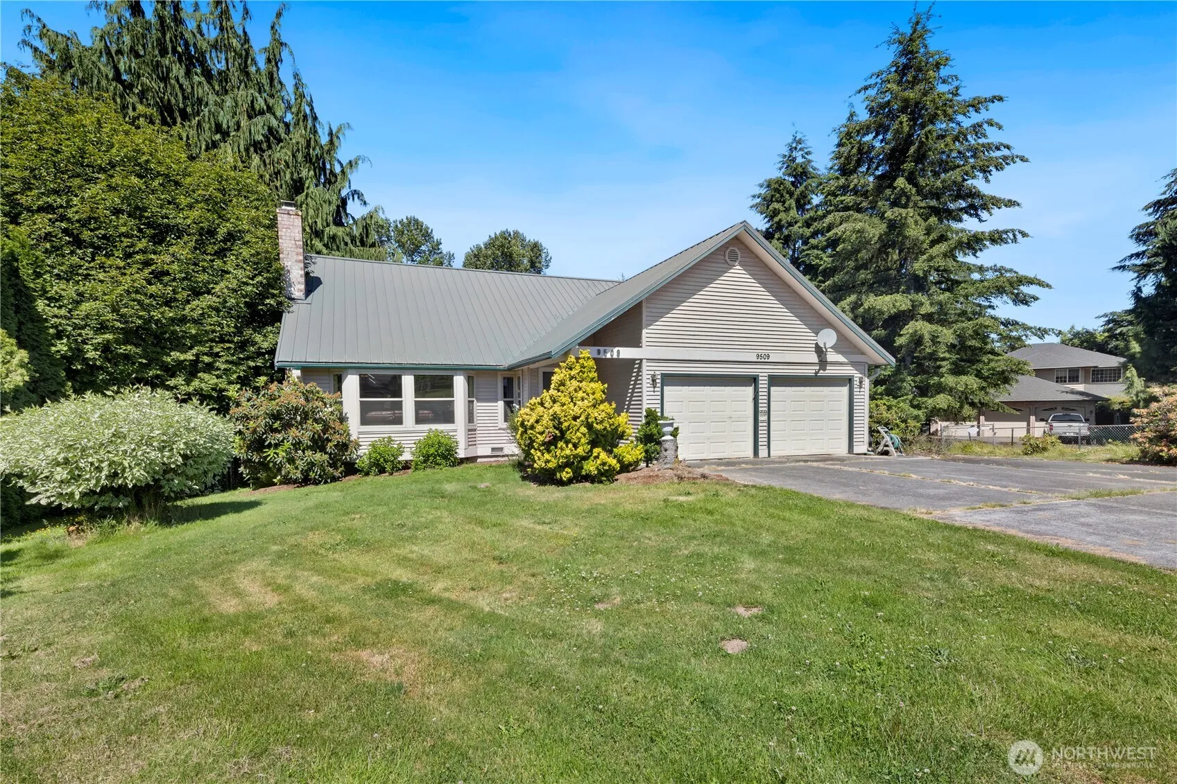 Property photo for 9509 150th Street Se, Snohomish photo 2
