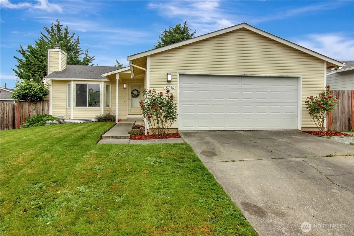 Property photo for 27236 Manor Place Nw, Stanwood photo 2
