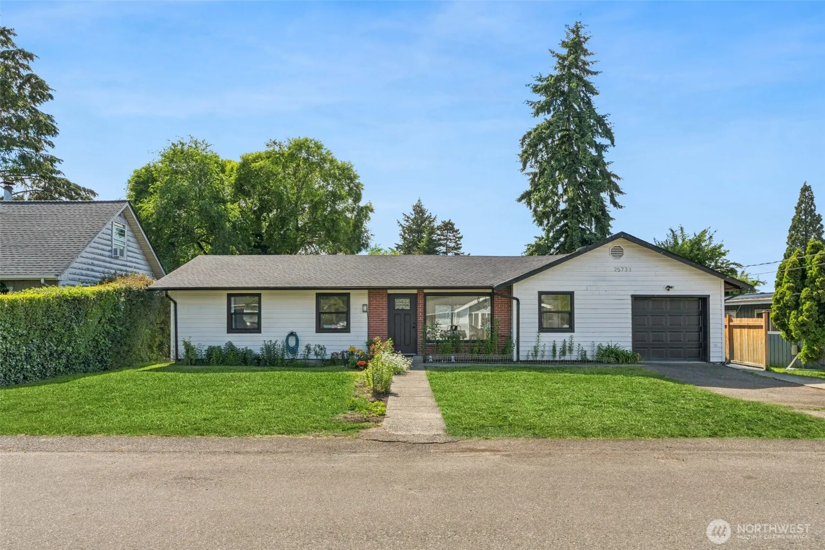 Property photo for 25733 19th Avenue S, Des Moines photo 2