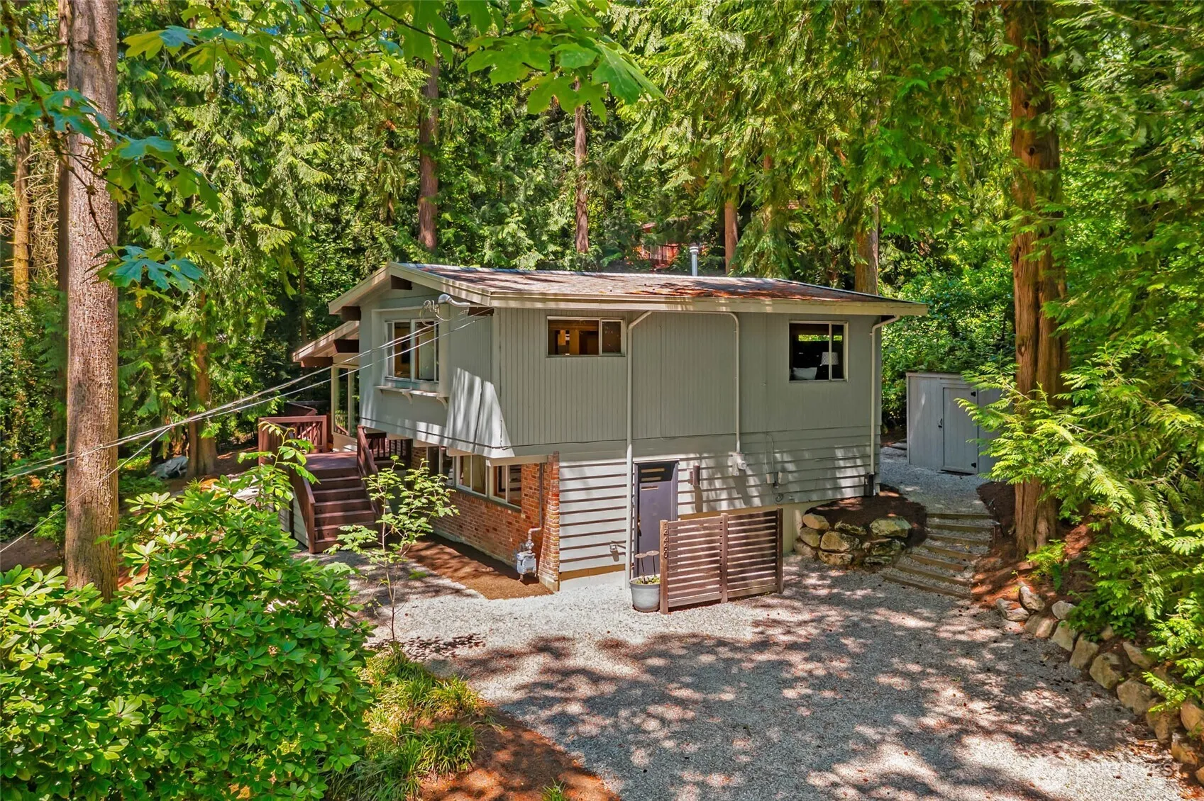 Property photo for 14460 Ne 16th Place, Bellevue photo 2