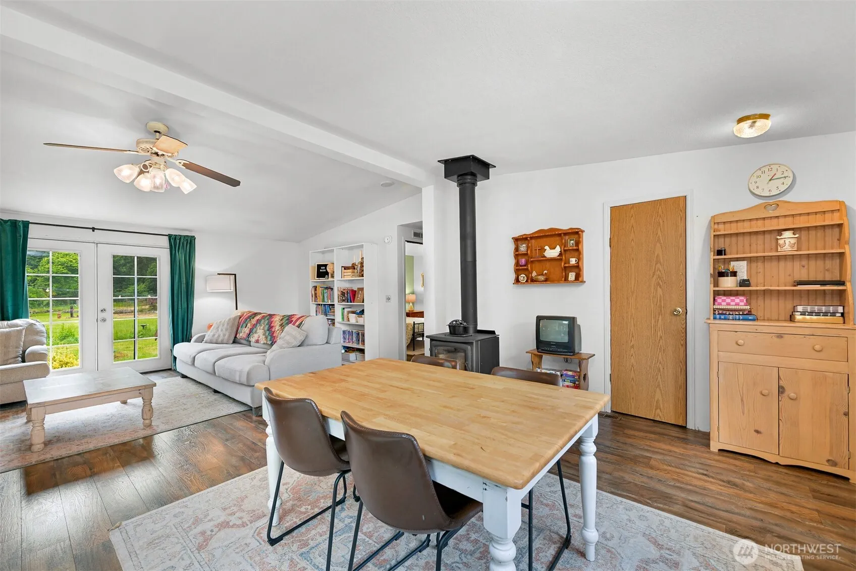 Property photo for 1906 E Pole Road, Everson photo 5