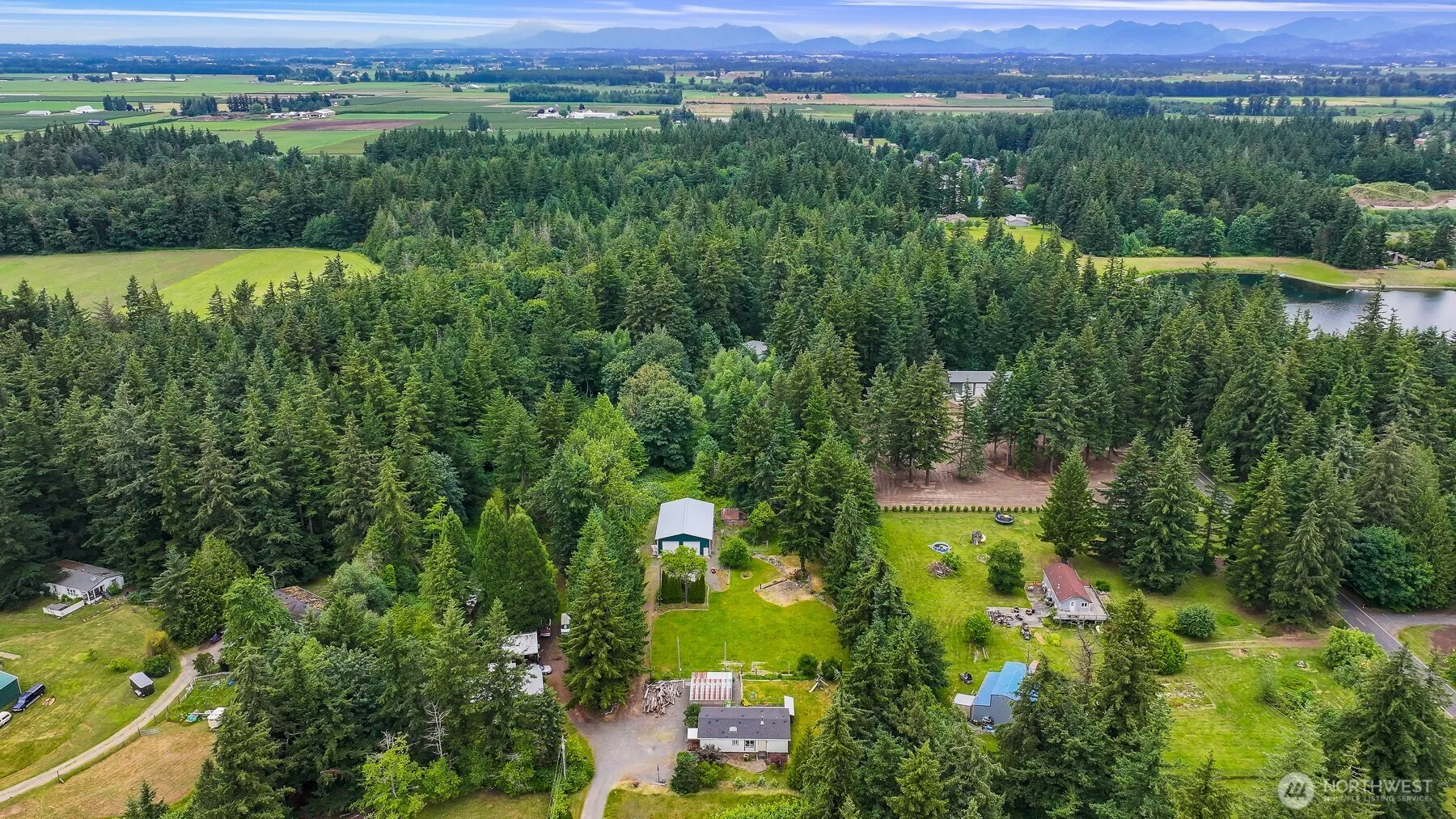 Property photo for 1906 E Pole Road, Everson