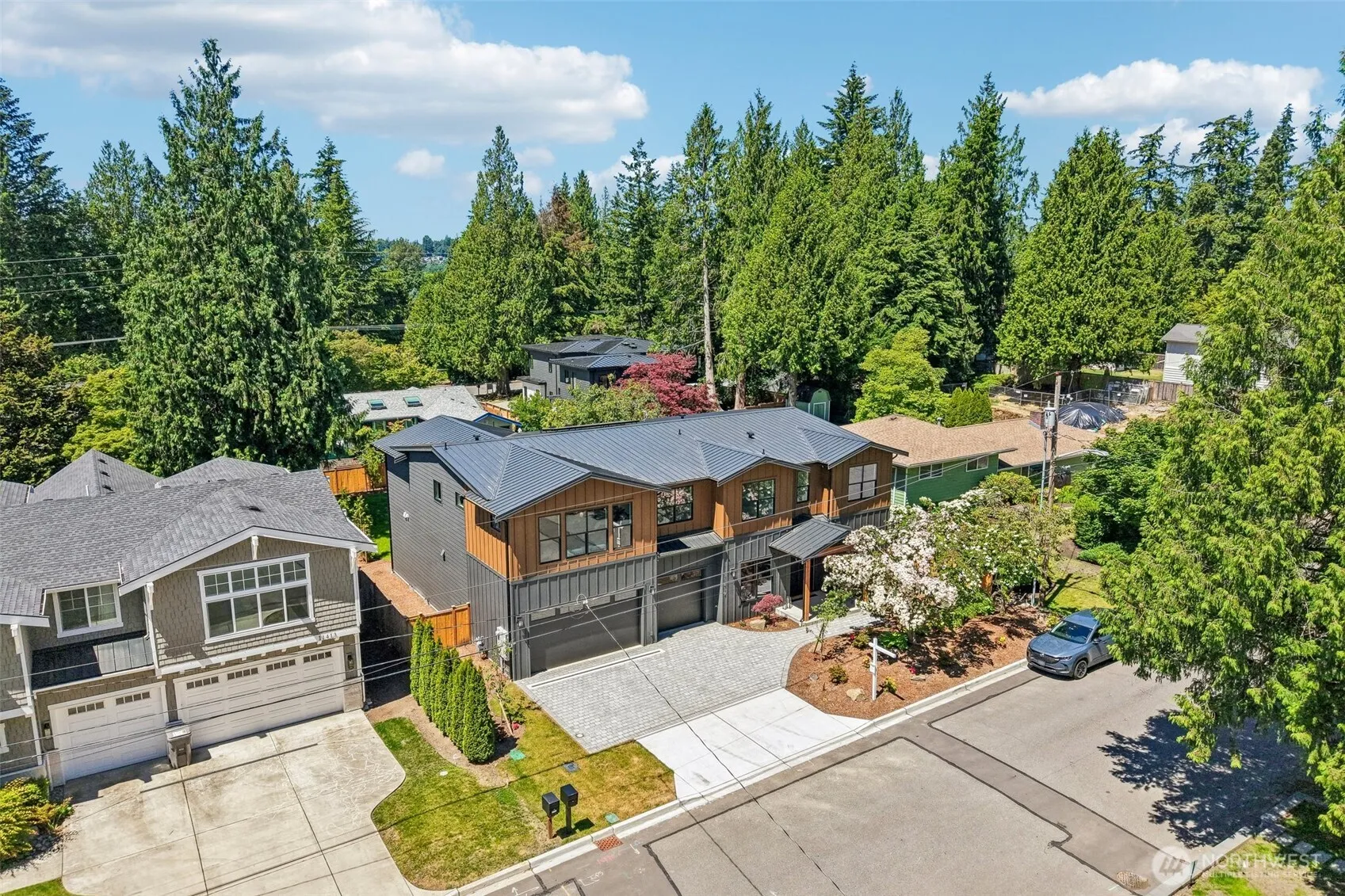Property photo for 11419 109th Avenue Ne, Kirkland photo 2