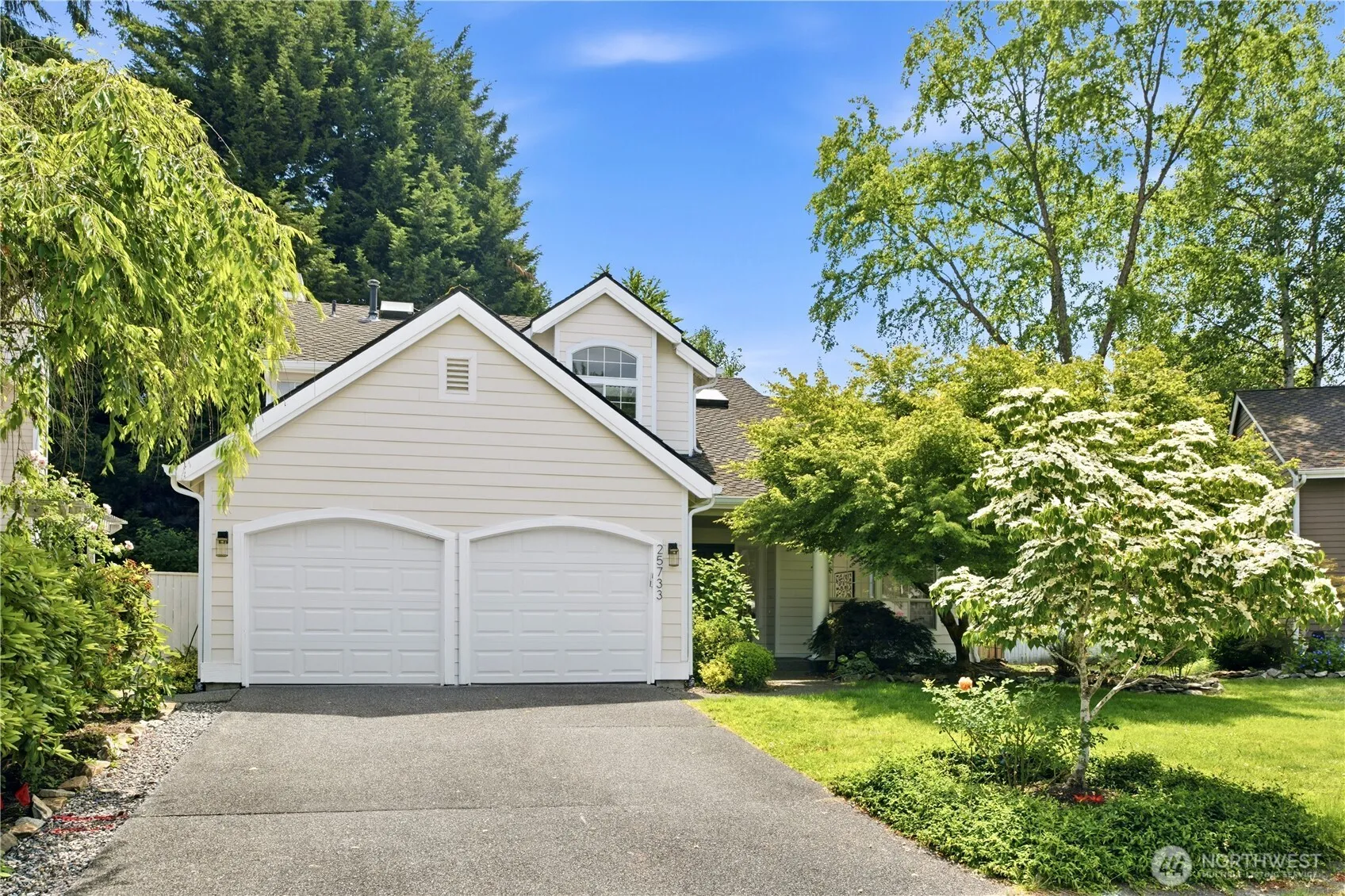 Property photo for 25733 Se 39th Street, Sammamish