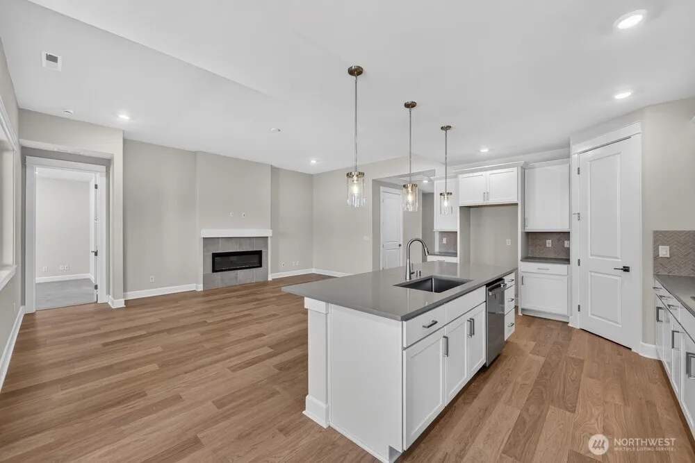 Property photo for 2719 Bowthorpe Street Se, Lacey photo 5