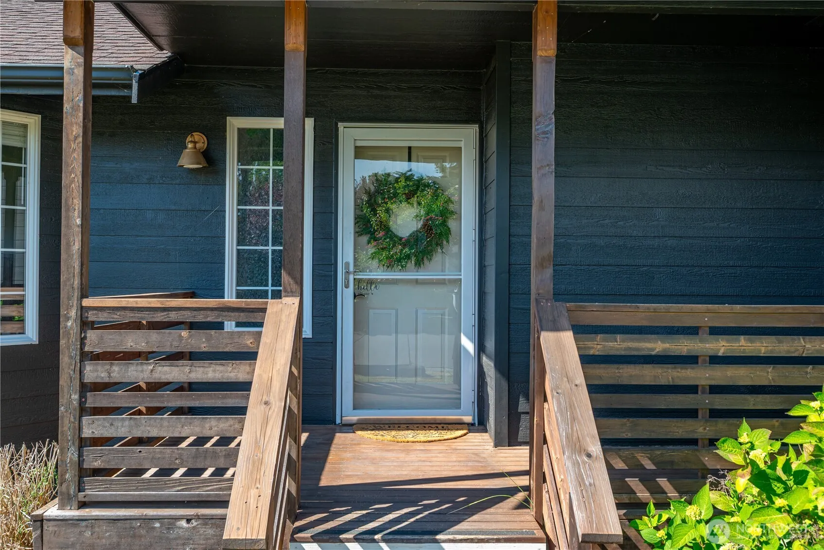 Property photo for 1560 Sw 9th Avenue, Oak Harbor photo 4