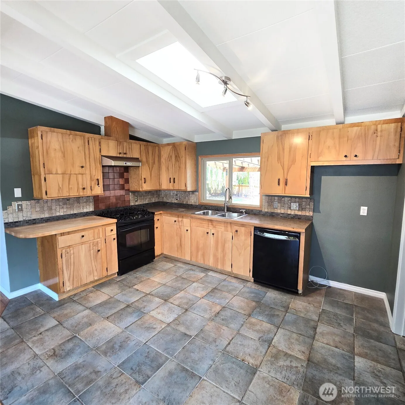 Property photo for 2215 Alison Avenue, Mount Vernon photo 2