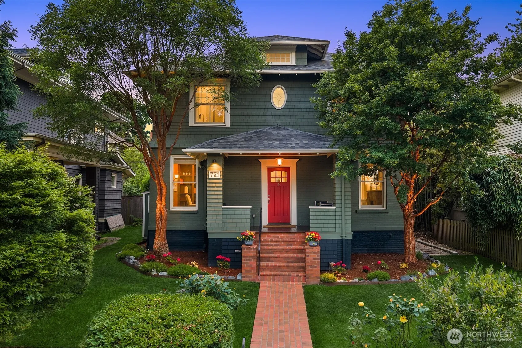 Property photo for 721 18th Avenue E, Seattle