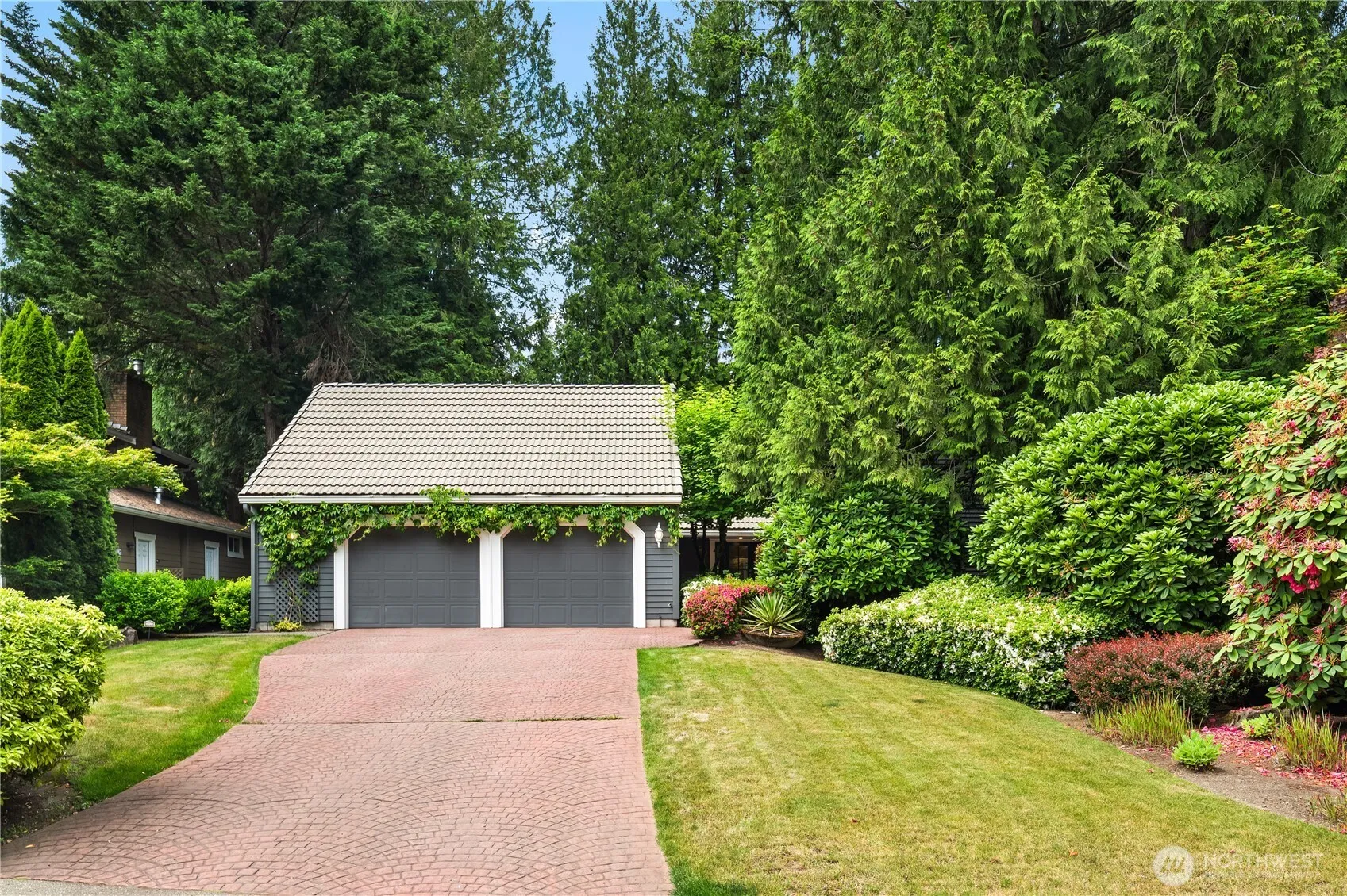 Property photo for 2231 Sahalee Drive E, Sammamish photo 2