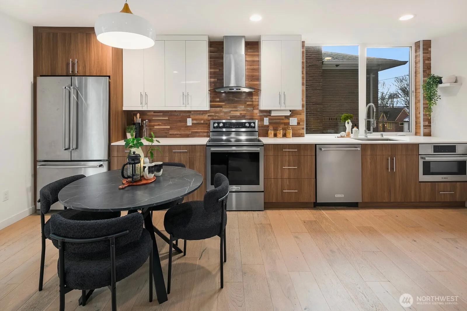 Property photo for 1740 12th Avenue S #c, Seattle photo 5