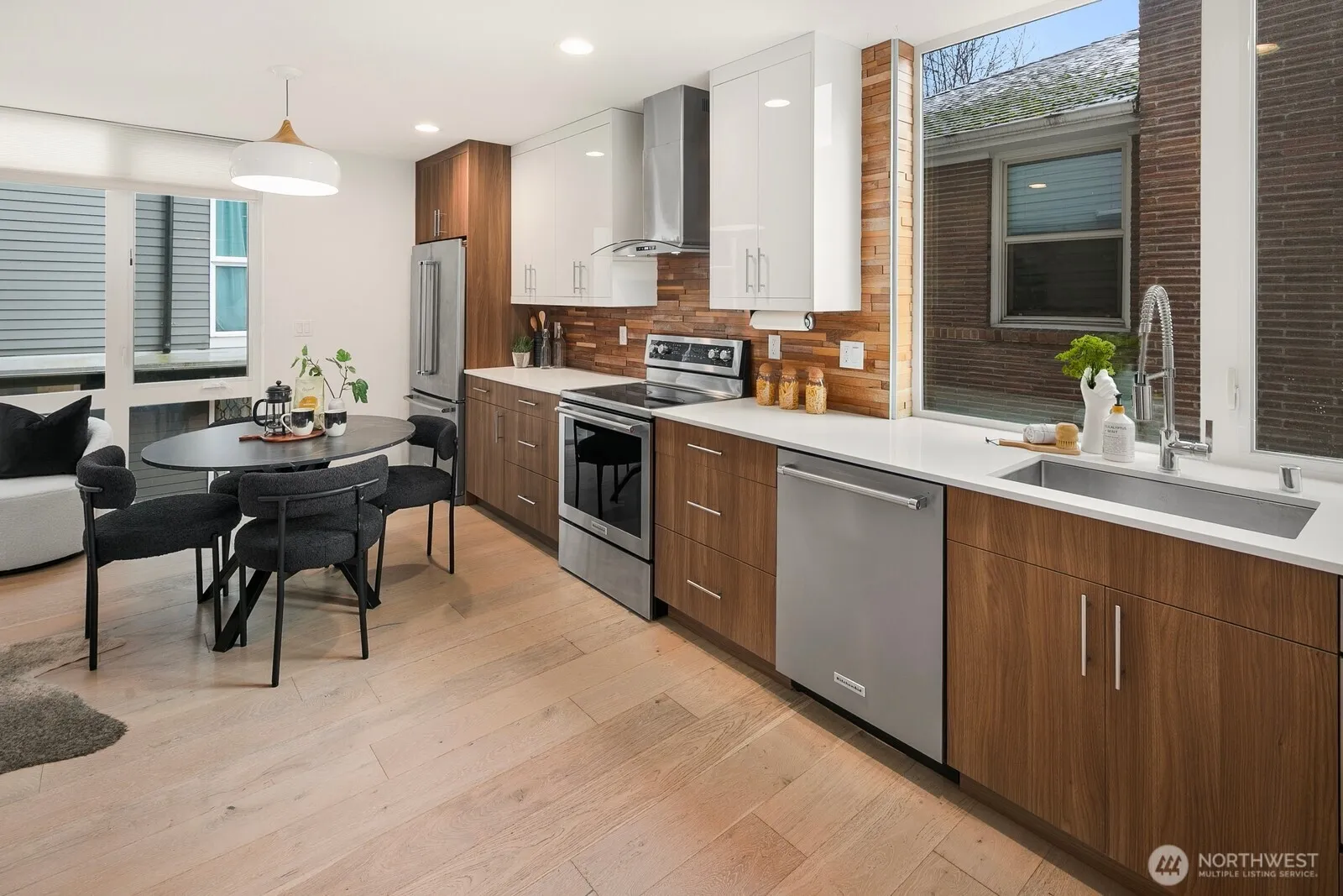 Property photo for 1740 12th Avenue S #c, Seattle photo 5
