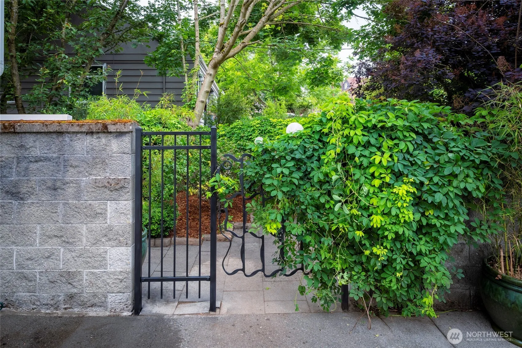 Property photo for 831 19th Avenue S, Seattle
