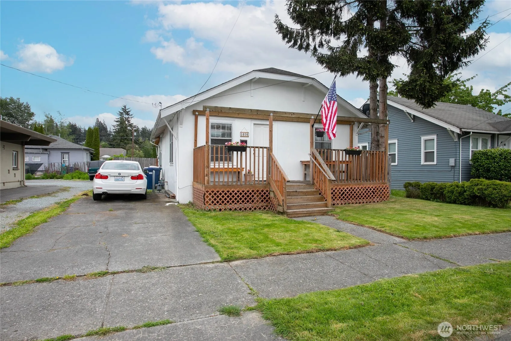 Property photo for 1404 S 2nd Street, Mount Vernon photo 2