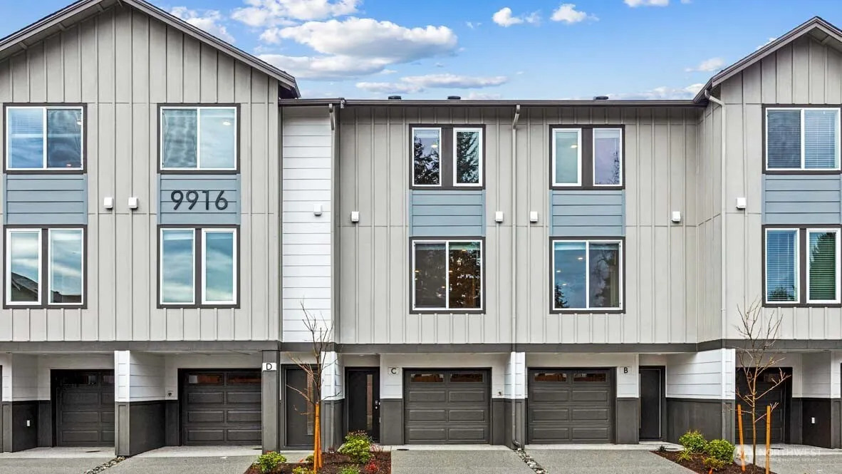 Property photo for 16830 20th Avenue W #d1, Lynnwood