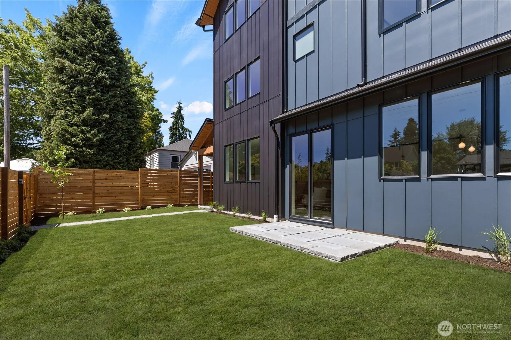 Property photo for 510 N 92nd Street, Seattle photo 5